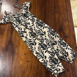 Janie and Jack 4T black and cream tropical jumpsuit
